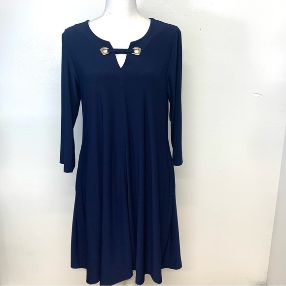 Nina Leonard Dress Medium Flare  Stretch‎ Knit Navy Blue Pockets Career Travel - Picture 1 of 9